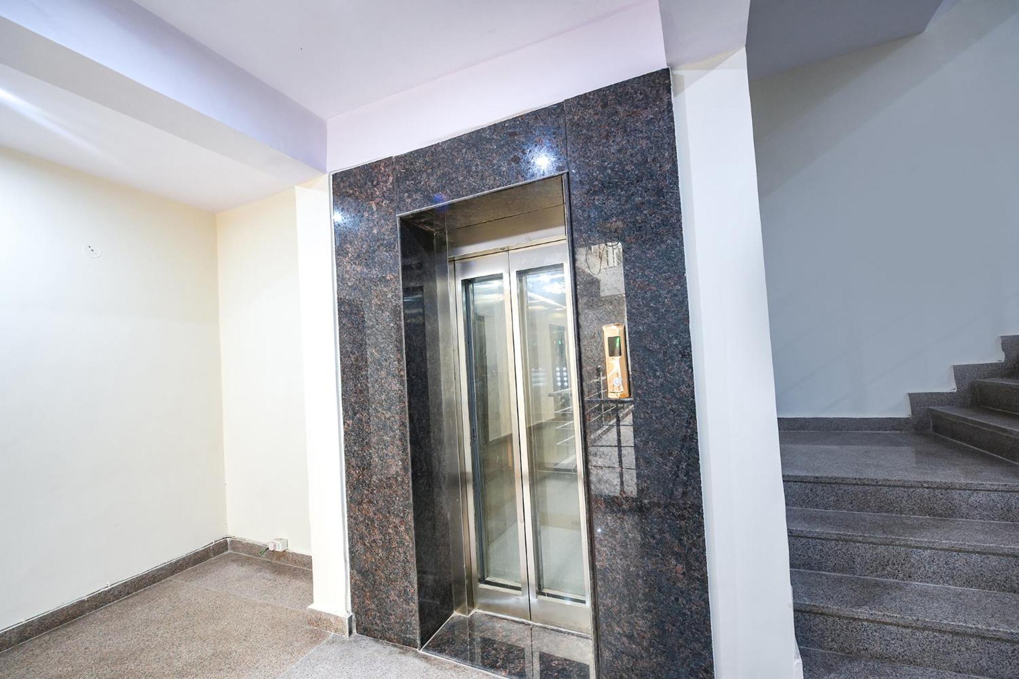 Fabhotel The Yashobhumi Near Yashobhoomi Convention Centre Delhi  Dış mekan fotoğraf